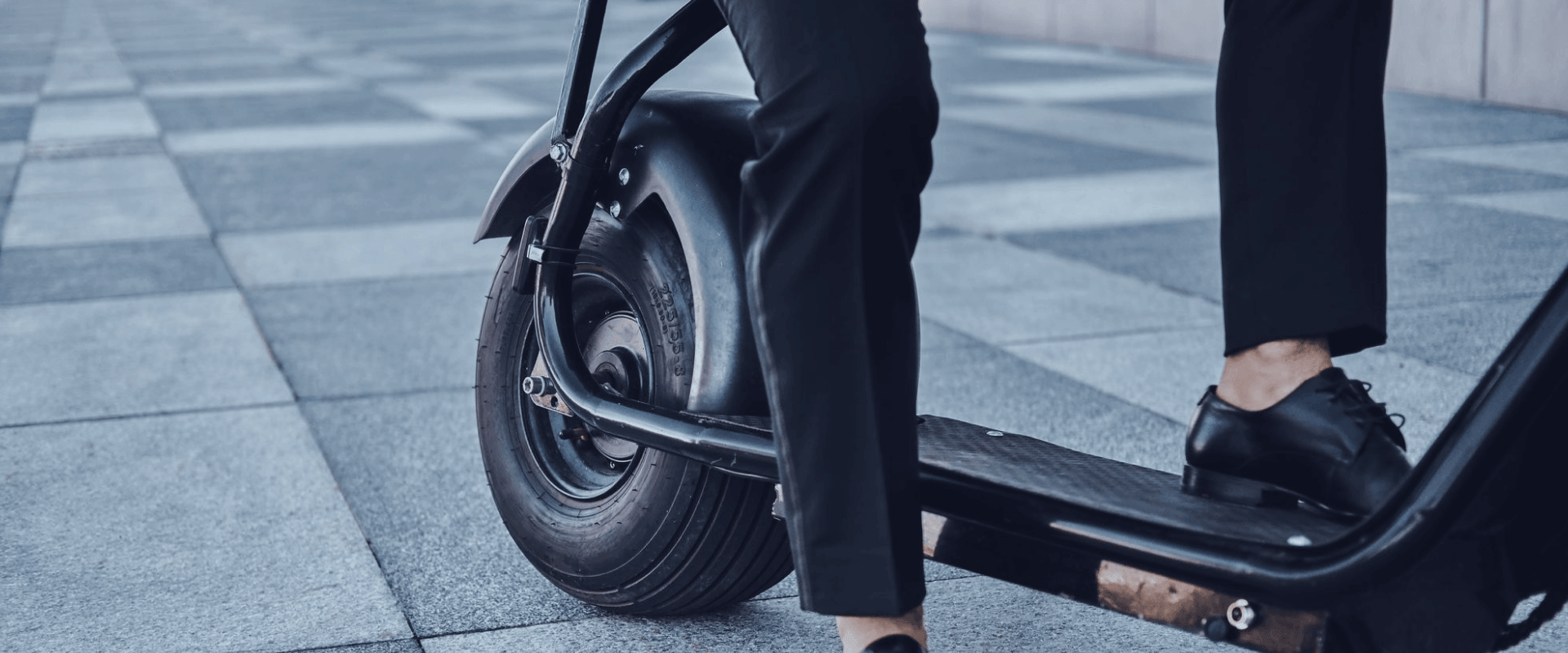 電動(dòng)自行車(chē)